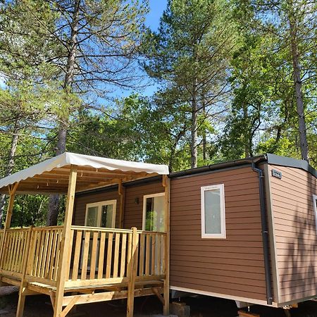 Camping De Graniers Monoblet エクステリア 写真