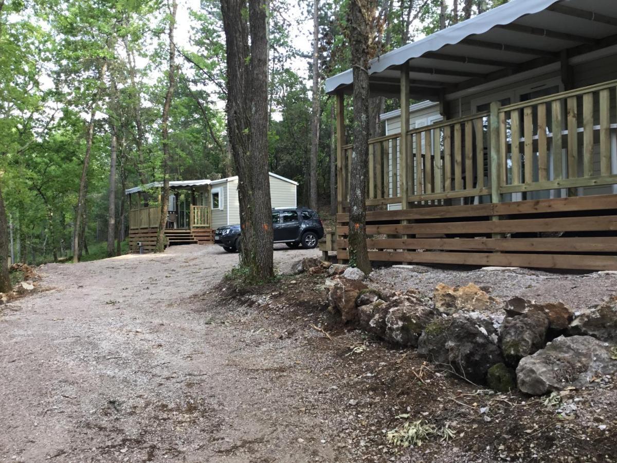 Camping De Graniers Monoblet エクステリア 写真